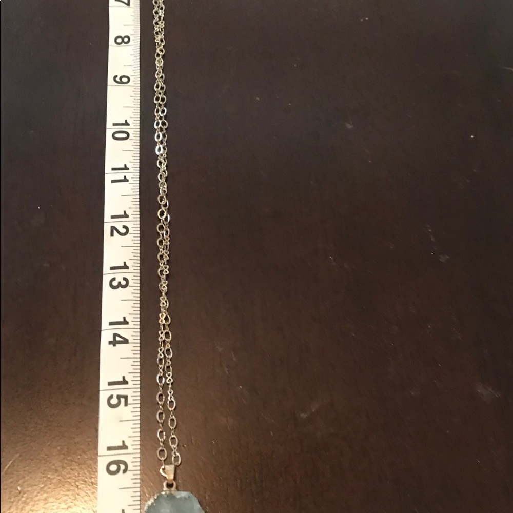 ✅ The Limited Geode Pendant Necklace - Picture 4 of 5